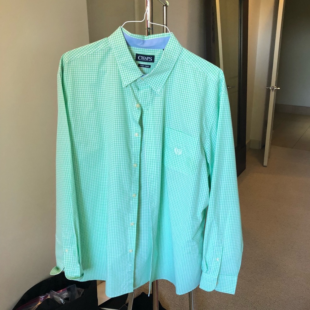 Chaps Men’s Button Down Casual Dress Shirt